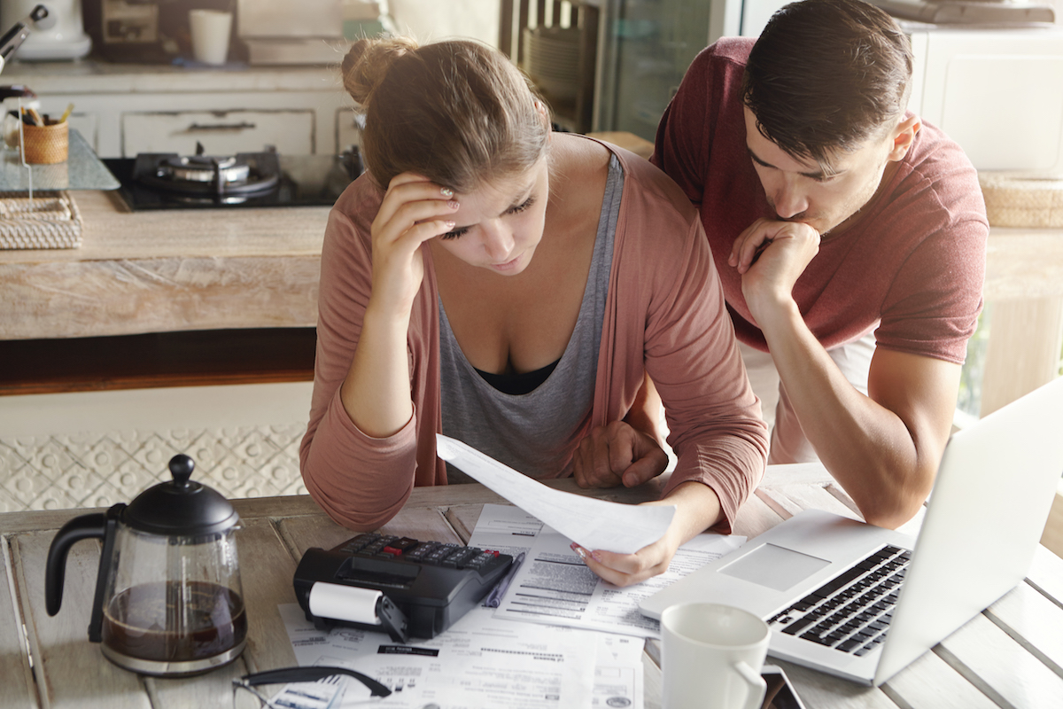 Como organizar a vida financeira familiar? Confira 5 dicas!